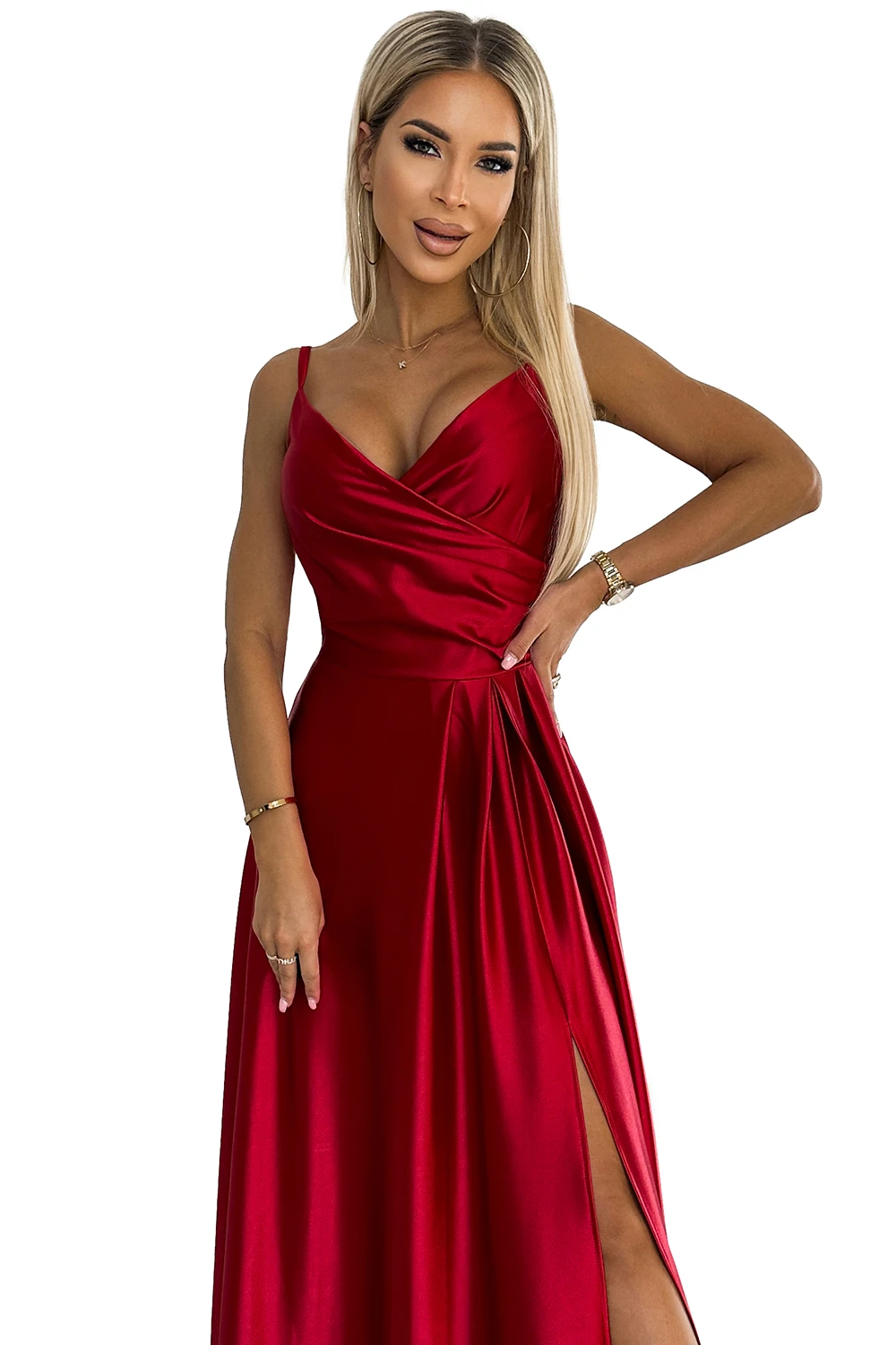 299-14 CHIARA elegancka maxi długa satynowa suknia na ramiączkach - CZERWONA