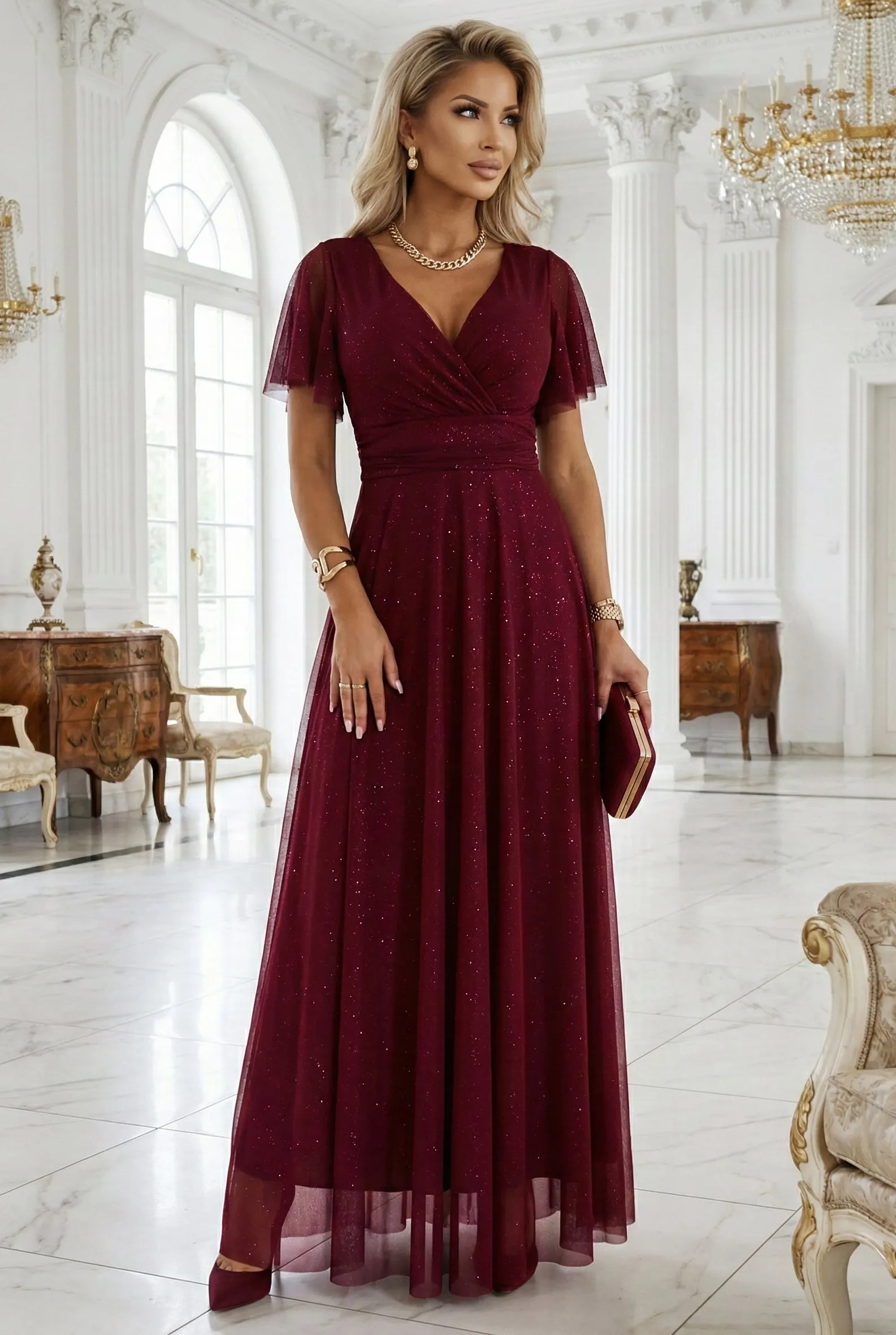 635-5 MELANIA długa błyszcząca suknia z dekoltem i krótkim rękawkiem - bordowa
