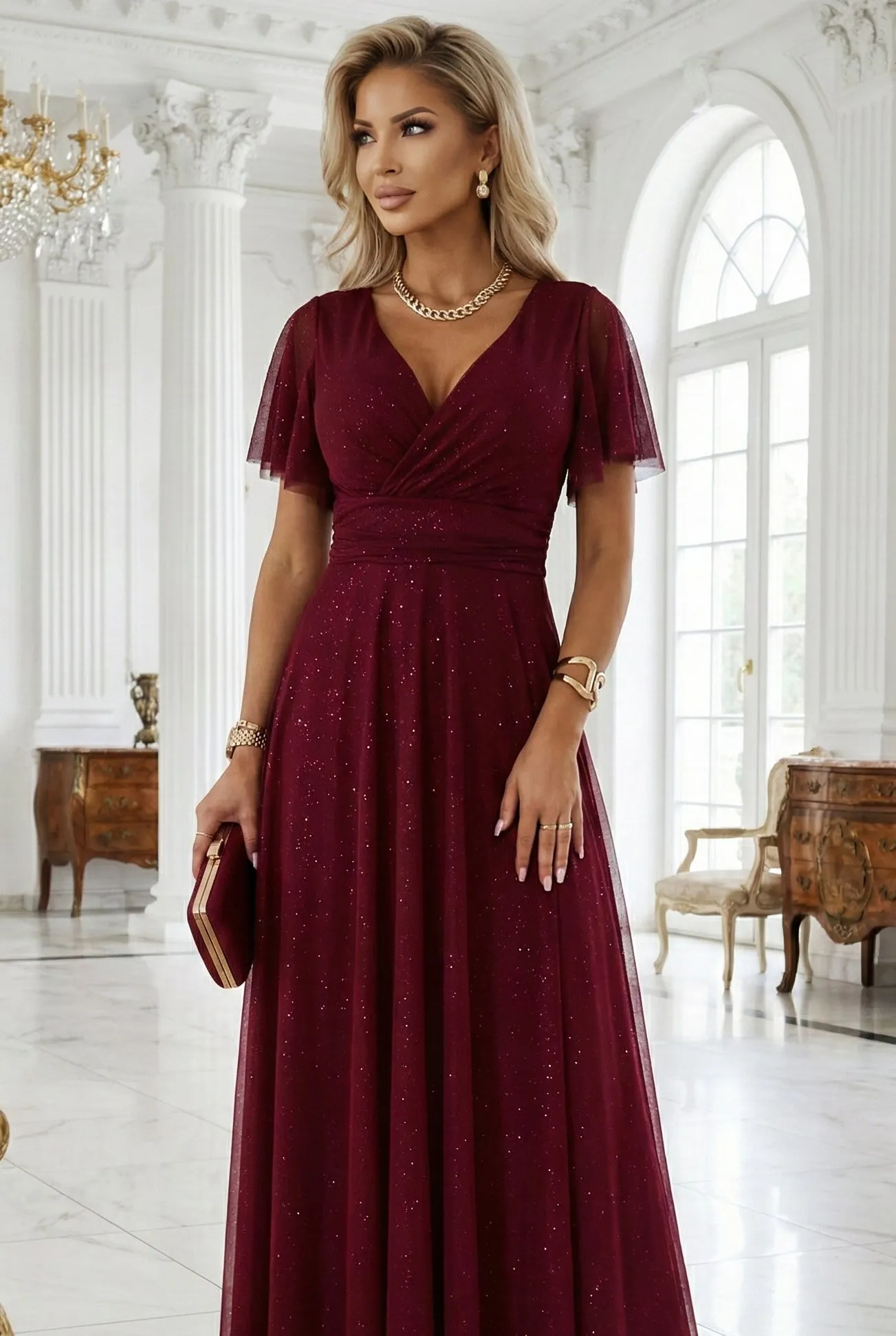 635-5 MELANIA długa błyszcząca suknia z dekoltem i krótkim rękawkiem - bordowa